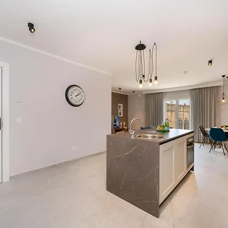 Apartment Doris Sliema
